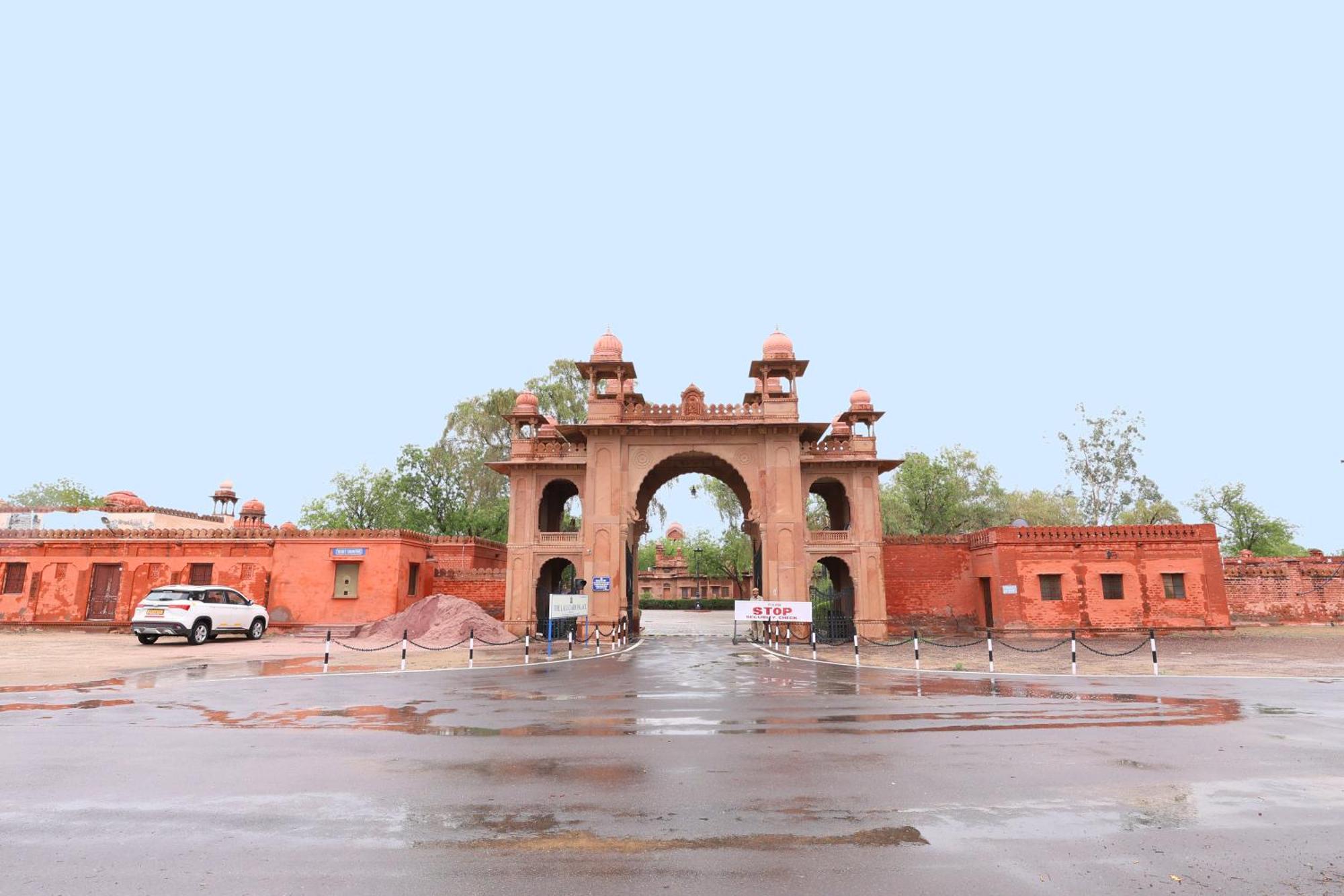 The Lallgarh Palace - A Heritage Hotel Bikaner Exterior photo