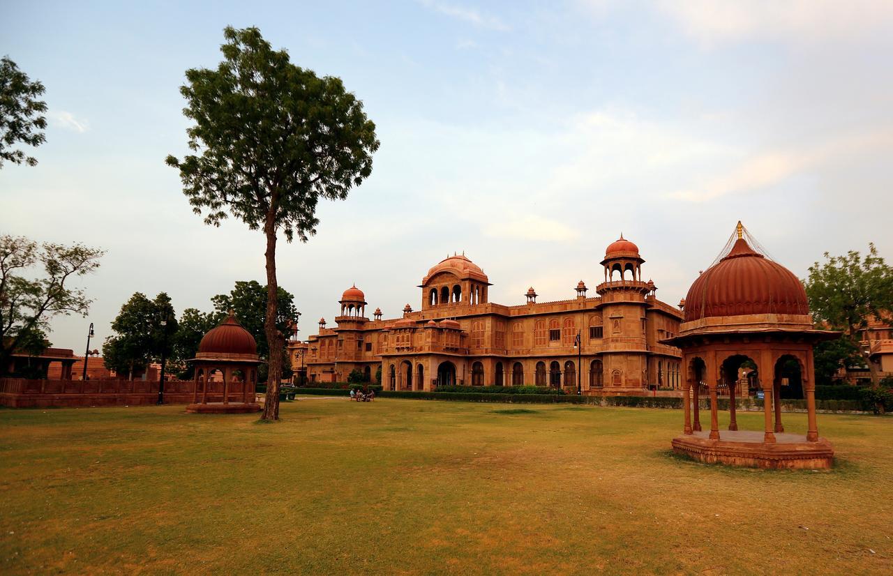The Lallgarh Palace - A Heritage Hotel Bikaner Exterior photo