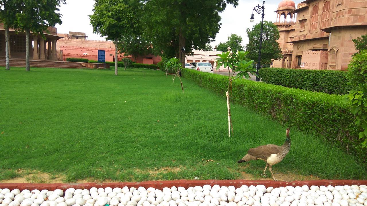 The Lallgarh Palace - A Heritage Hotel Bikaner Exterior photo